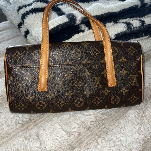 Louis Vuitton Handbags - Louis Vuitton